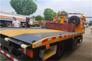 于都附近拖车电话号码服务